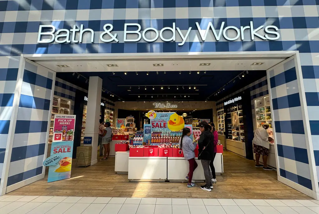 Bath And Body Works Issues Apology For Selling Candles That Resemble The Ku Klux Klan