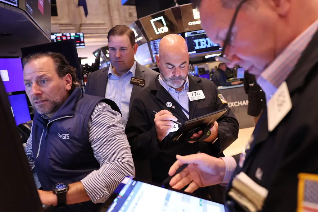 Stock Market: Dow Skyrockets 400 Points, On Pace To Close At Another All-Time High