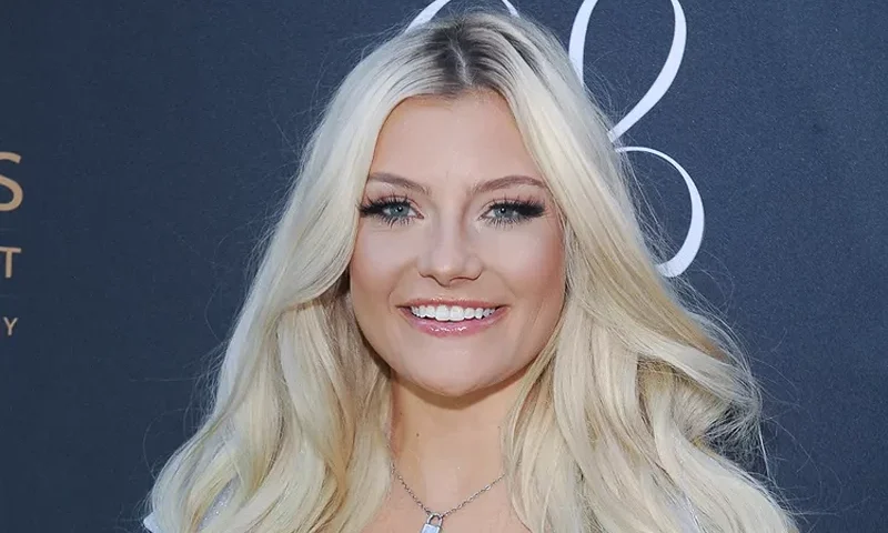 Taylor Rousseau and Cameron Grigg attend the Maven's List Hosts Country Influencer VIP Night With Singer/Songwriter Caroline Jones at BOA Steakhouse event on November 4, 2022 in West Hollywood, California. (Photo by Amy Graves/Getty Images for Maven's List)