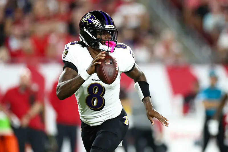 Baltimore Ravens quarterback Lamar Jackson (8) drops back to pass against the Tampa Bay Buccaneers in the second quarter at Raymond James Stadium. Mandatory Credit: Nathan Ray Seebeck-Imagn Images