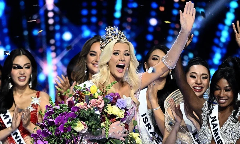 The newly crowned Miss Universe 2024, Victoria Kjaer Theilvig (C) from Denmark, reacts as she celebrates amid the other participants after winning the 73rd edition of the Miss Universe pageant in Mexico City on November 16, 2024. (Photo by CARL DE SOUZA/AFP via Getty Images)