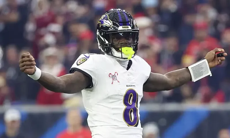 Baltimore Ravens quarterback Lamar Jackson (8) reacts under center against the Houston Texans in the first quarter at NRG Stadium. Mandatory Credit: Thomas Shea-Imagn Images
