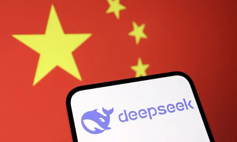 Deepseek logo and the Chinese flag are seen in this illustration taken January 27, 2025. REUTERS/Dado Ruvic/Illustration