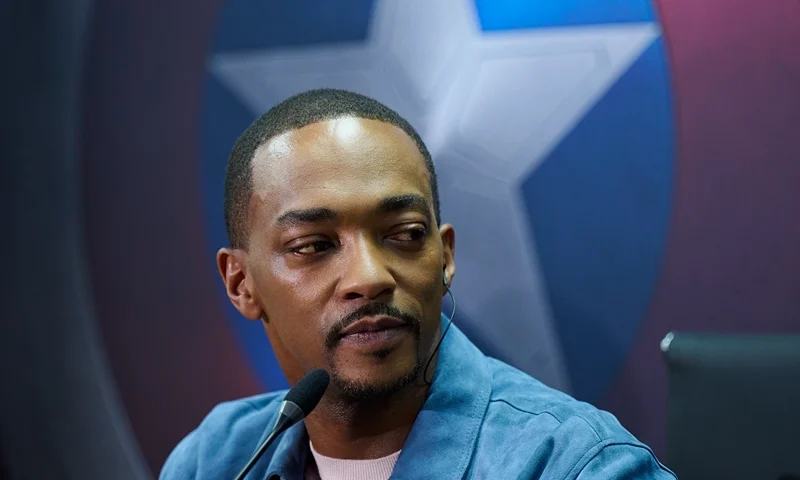 MADRID, SPAIN - JANUARY 28: Anthony Mackie attends the press conference for "Capitán América: Brave New World" at Rosewood Villamagna Hotel on January 28, 2025 in Madrid, Spain. (Photo by Carlos Alvarez/Getty Images for Disney)