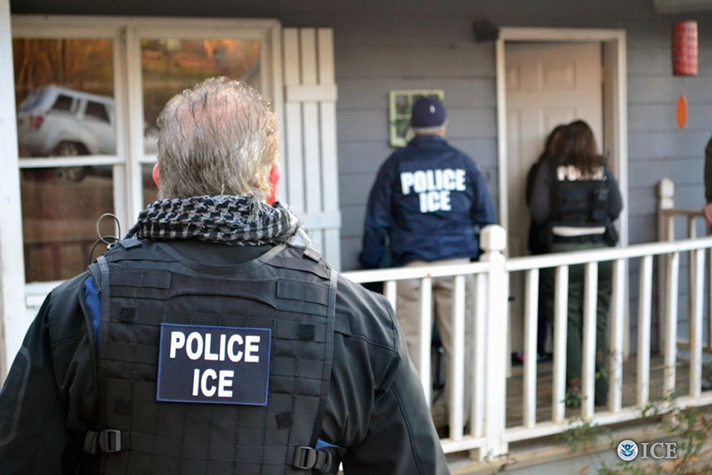 LAUSD Hands Out "Know Your Rights Cards" To Empower Illegal Aliens
