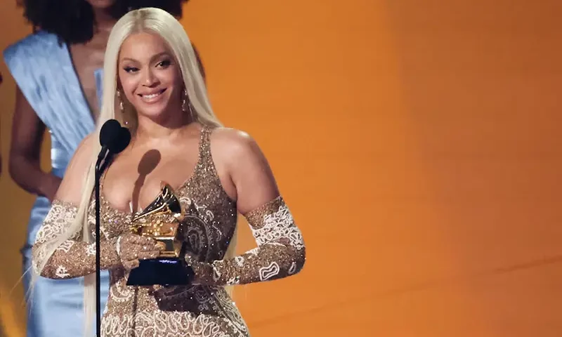 Beyonce receives the Best Country Album award for "Cowboy Carter" during the 67th Annual Grammy Awards in Los Angeles, California, U.S., February 2, 2025. REUTERS/Mario Anzuoni