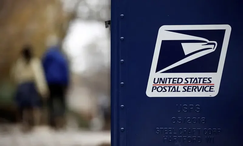 A United States Postal Service (USPS) collection box is pictured in Washington, U.S., December 18, 2024. REUTERS/Benoit Tessier/File Photo