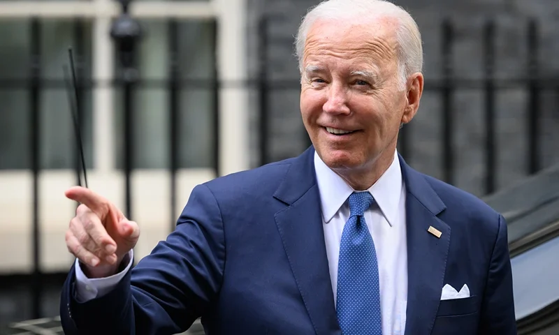LONDON, ENGLAND - JULY 10: US President Joe Biden gestures departs from 10 Downing Street following a bi-lateral meeting with Britain's Prime Minister Rishi Sunak on July 10, 2023 in London, England. The President is visiting the UK to further strengthen the close relationship between the two nations and to discuss climate issues with King Charles at Windsor Castle. (Photo by Leon Neal/Getty Images)
