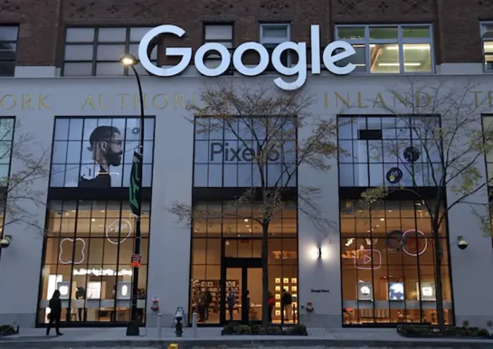 The logo for Google LLC is seen at the Google Store Chelsea in Manhattan, New York City, New York, U.S., November 17, 2021. REUTERS/Andrew Kelly/File Photo