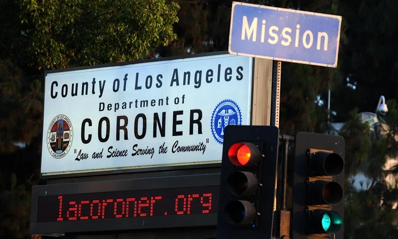 View of outside the County of Los Angeles Coroners office in Los Angeles on June 26, 2009. Michael Jackson's cause of death will not be confirmed for several weeks, officials said June 26, 2009, as attention turned to the possible involvement of drugs in the tragic King of Pop's demise. AFP PHOTO / GABRIEL BOUYS (Photo credit should read GABRIEL BOUYS/AFP via Getty Images)