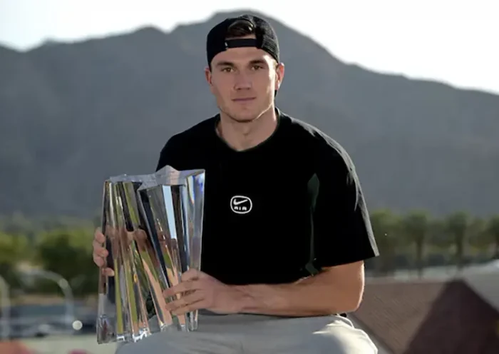 Jack Draper (GBR) holds the championship trophy after defeating Holger Rune (not pictured) in the final of the BNP Paribas Open at the Indian Well Tennis Garden. Jayne Kamin-Oncea-Imagn Images/File Photo