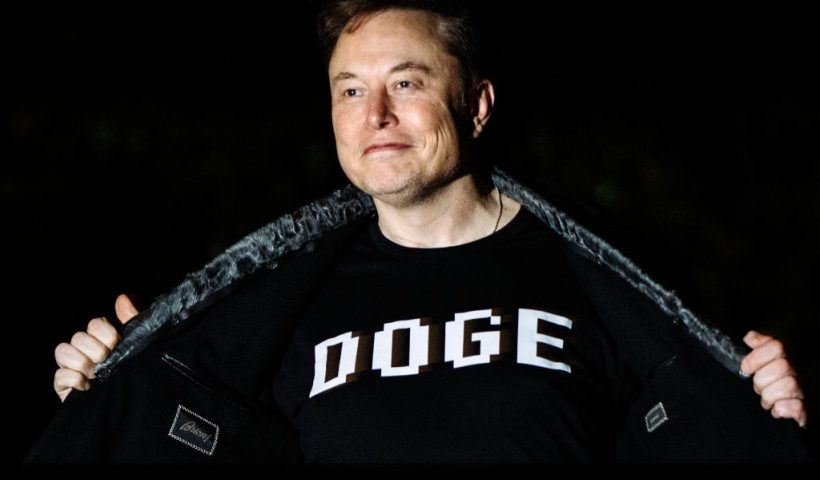 WASHINGTON, DC - MARCH 9: White House Senior Advisor Elon Musk walks to the White House after landing in Marine One on the South Lawn with U.S. President Donald Trump (not pictured) on March 9, 2025 in Washington, DC. Trump was returning to the White House after spending the weekend at Mar-a-Lago, his private club in Florida. (Photo by Samuel Corum/Getty Images)