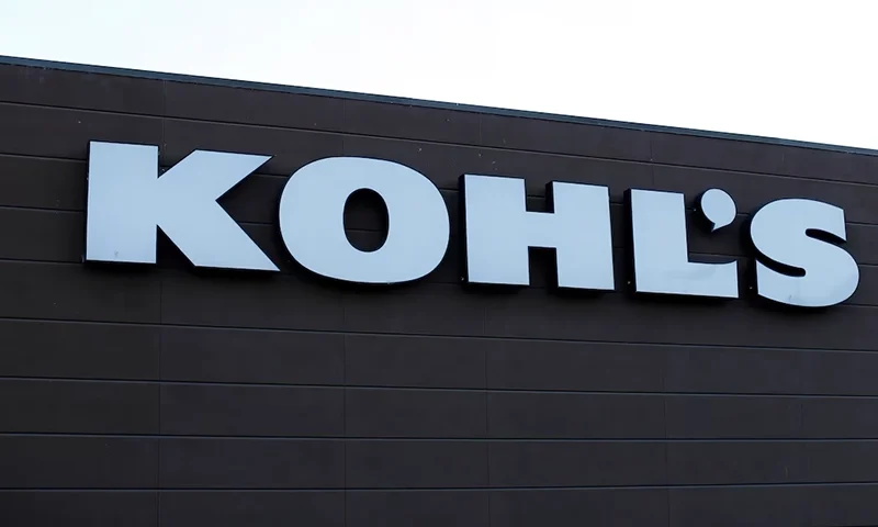 FILE PHOTO; A Kohl's Department store is shown in Encinitas, California October 28, 2014. Kohl's reported their earnings on Tuesday. REUTERS/Mike Blake/File Photo