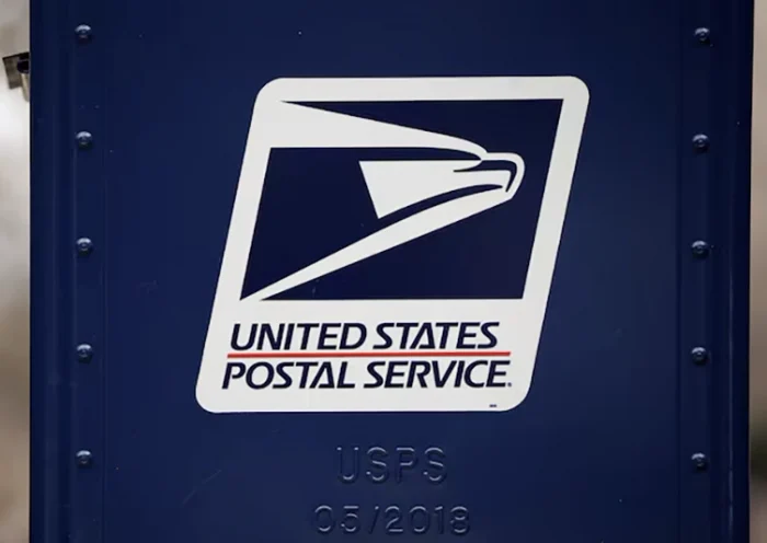 A United States Postal Service (USPS) collection box is pictured in Washington, U.S., December 18, 2024. REUTERS/Benoit Tessier/File photo