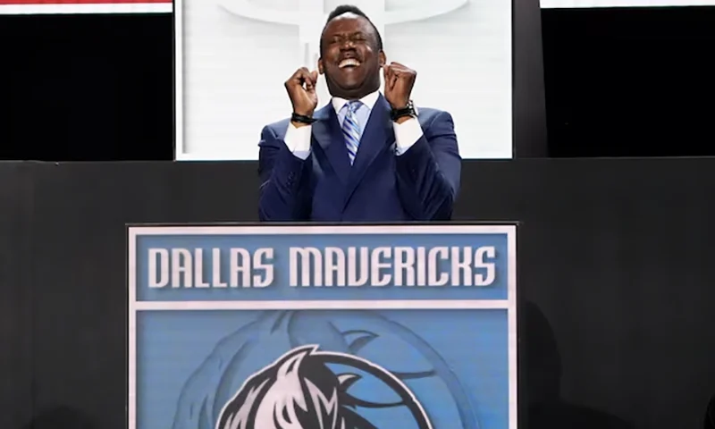 Rolando Blackman of the Dallas Mavericks reacts after winning the the first pick during the 2025 NBA Draft Lottery at McCormick Place. Mandatory Credit: David Banks-Imagn Images/File Photo