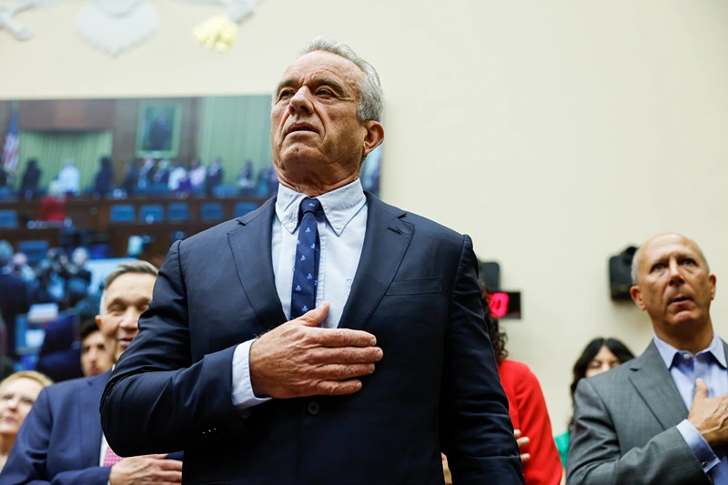 WASHINGTON, DC - JULY 20: Democratic presidential candidate Robert F. Kennedy Jr. holds his hand over his heart during the pledge of allegiance before the start of a hearing with the House Judiciary Subcommittee on the Weaponization of the Federal Government on Capitol Hill on July 20, 2023 in Washington, DC. Members of the committee held the hearing to discuss instances of the U.S. government's alleged censoring of citizens, political figures and journalists. (Photo by Anna Moneymaker/Getty Images)