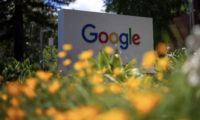 A Google logo is seen at a company research facility in Mountain View, California, U.S., May 13, 2025. REUTERS/Carlos Barria/File Photo