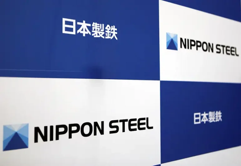 The logos of Nippon Steel Corp. are didplayed at the company headquarters in Tokyo, Japan March 18, 2019. Picture taken March 18, 2019. REUTERS/Yuka Obayashi/File Photo