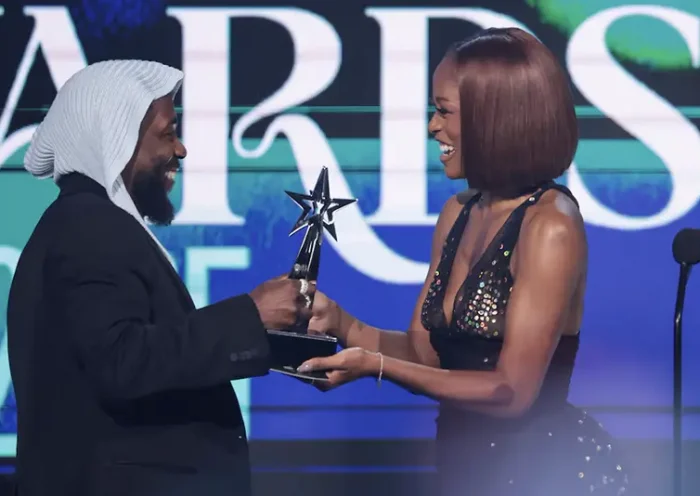 Kendrick Lamar accepts the Album of the Year award for "GNX" from Keke Palmer at the 25th annual BET (Black Entertainment Television) Awards, in Los Angeles, California, U.S. June 9, 2025. REUTERS/Mario Anzuoni