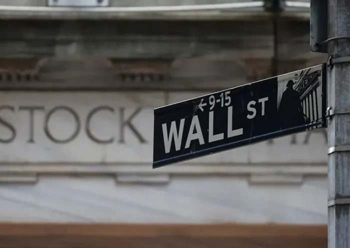 A view shows the New York Stock Exchange (NYSE) Wall Street entrance in New York City, U.S., April 7, 2025. REUTERS/Kylie Cooper/File Photo