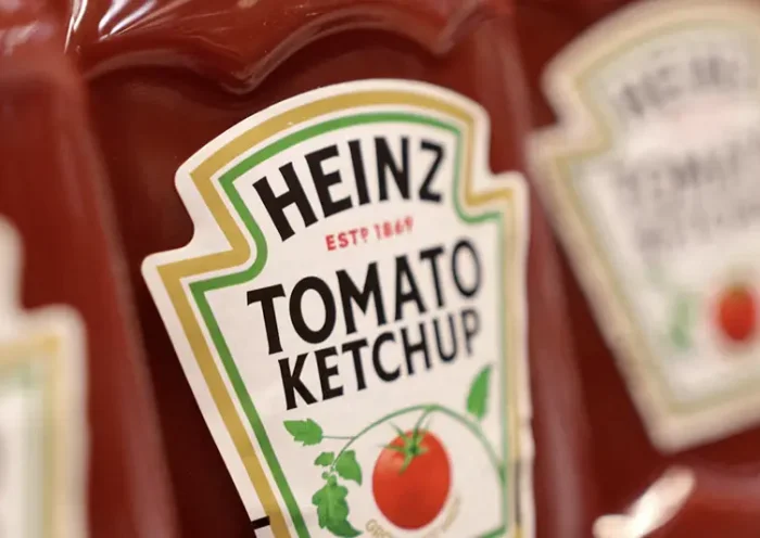 Bottles of Heinz Ketchup are displayed on a shelf in a supermarket in Sarajevo, Bosnia and Herzegovina October 29, 2024. REUTERS/Dado Ruvic//File Photo