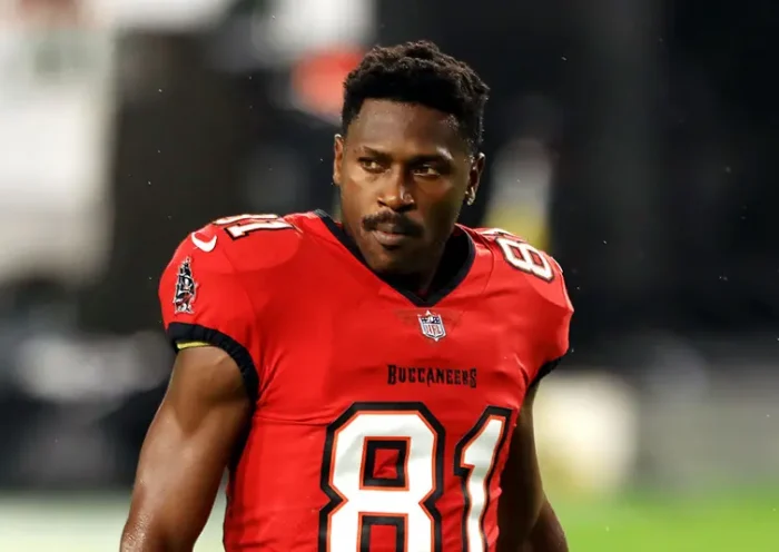 Antonio Brown #81 of the Tampa Bay Buccaneers looks on before the game against the New Orleans Saints at Raymond James Stadium on November 08, 2020 in Tampa, Florida. (Photo by Mike Ehrmann/Getty Images)