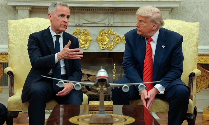 U.S. President Donald Trump (R) meets with Canadian Prime Minister Mark Carney in the Oval Office at the White House on May 6, 2025 in Washington, DC. Carney, who was elected into office last week, is expected to meet with President Trump to discuss trade and the recent tariffs imposed on Canada. (Photo by Anna Moneymaker/Getty Images)