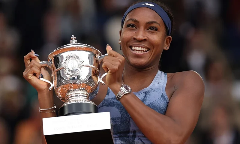 Coco Gauff of United States with the Coupe Suzanne Lenglen trophy after her victory over Aryna Sabalenka in the Women’s Singles Final match on Day Fourteen of the 2025 French Open at Roland Garros on June 07, 2025 in Paris, France. (Photo by Julian Finney/Getty Images)