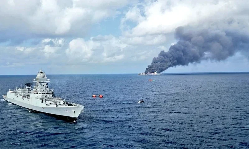 (Phot via: Indian Navy)