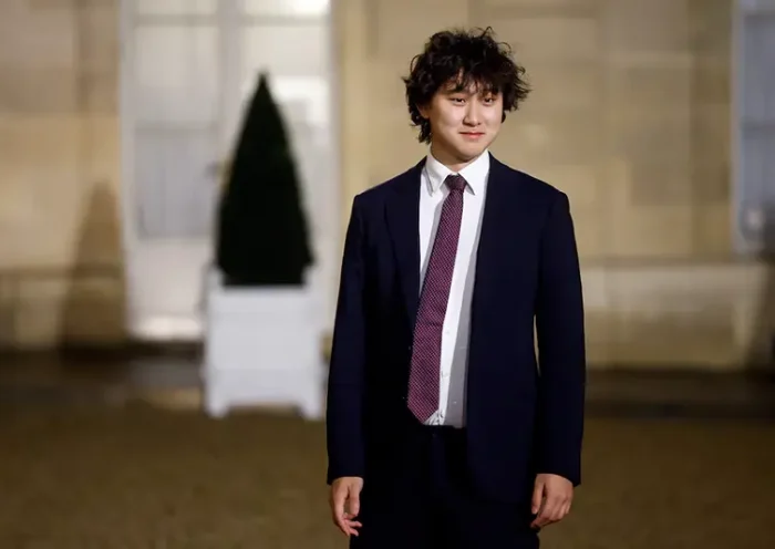 Alexandr Wang, CEO of Scale AI, arrives for a meeting with international investors in IA at the Elysee Palace as part of the Artificial Intelligence (AI) Action Summit in Paris, France, February 10, 2025. REUTERS/Gonzalo Fuentes/File Photo