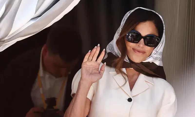 Lauren Sanchez leaves Aman Venice hotel, on the second day of the wedding festivities of Amazon founder Jeff Bezos and journalist Lauren Sanchez, in Venice, Italy, June 27, 2025. REUTERS/Yara Nardi