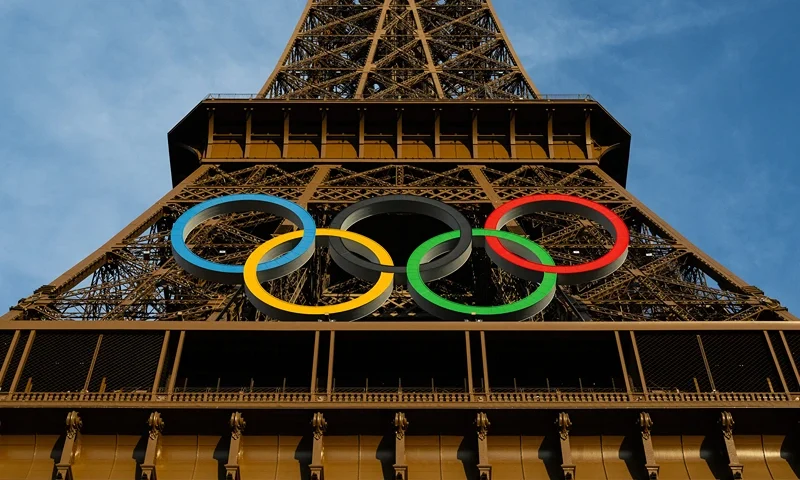 PARIS, FRANCE - JULY 20: A general view of the Eiffel Tower at as the Olympic Rings are displayed during previews ahead of the Paris 2024 Olympic Gameson July 20, 2024 in Paris, France. (Photo by David Ramos/Getty Images)