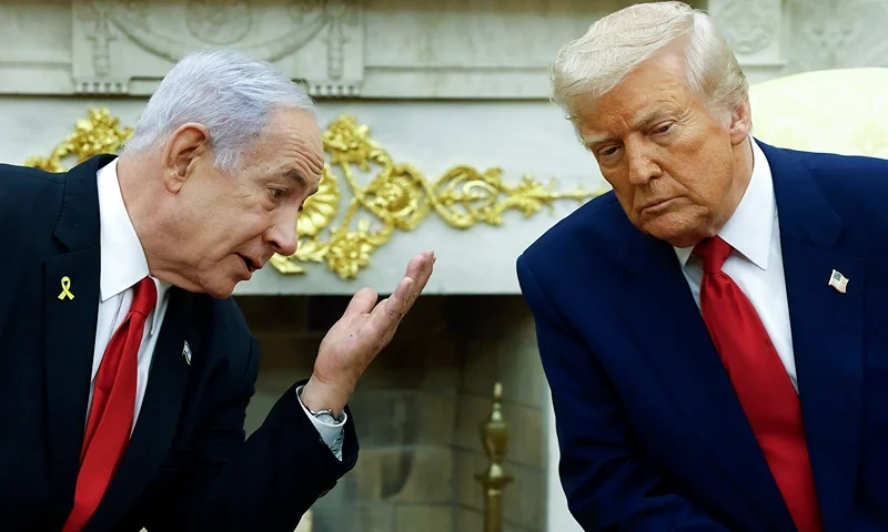 WASHINGTON, DC - APRIL 07: Israeli Prime Minister Benjamin (L) talks to U.S. President Donald Trump during a meeting in the Oval Office of the White House on April 7, 2025 in Washington, DC. President Trump is meeting with Netanyahu to discuss ongoing efforts to release Israeli hostages from Gaza and newly imposed U.S. tariffs. (Photo by Kevin Dietsch/Getty Images)