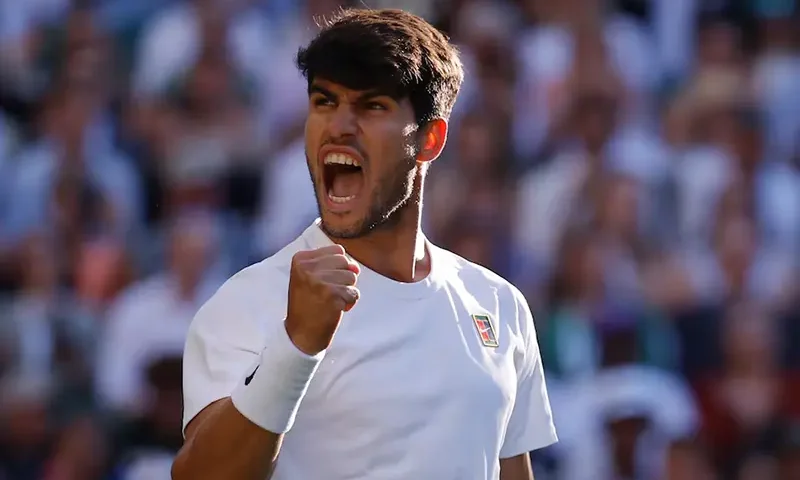 Spain's Carlos Alcaraz celebrates after winning his quarter final match against Britain's Cameron Norrie REUTERS/Andrew Couldridge/File Photo