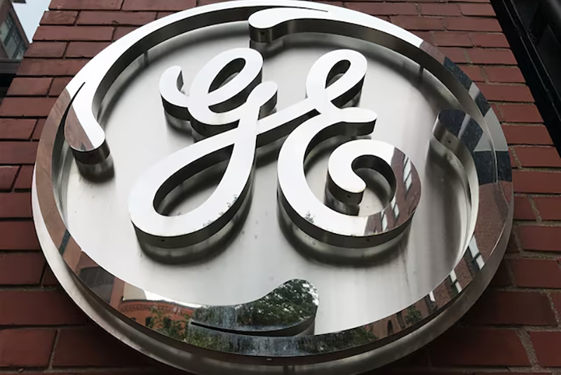 The General Electric Co. logo is seen on the company's corporate headquarters building in Boston, Massachusetts, U.S. July 23, 2019. Picture taken July 23, 2019. REUTERS/Alwyn Scott/File Photo