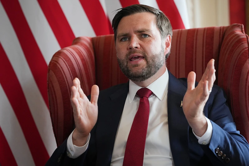 SEVENOAKS, ENGLAND - AUGUST 8: U.S. Vice President JD Vance speaks during a meeting with British Foreign Secretary David Lammy at Chevening House on August 8, 2025 in Sevenoaks, England. US Vice President JD Vance and UK Foreign Secretary David Lammy are meeting for an official bilateral discussion at Chevening House, the Foreign Secretary's Grade I-listed summer residence near Sevenoaks in Kent, where Lammy is hosting the Vance family for the start of their UK holiday. Vance's itinerary is expected to also include a stay in the Cotswolds and a visit to Hampton Court Palace, and comes just weeks after US President Donald Trump vacationed in Scotland. (Photo by Kin Cheung - Pool/Getty Images)