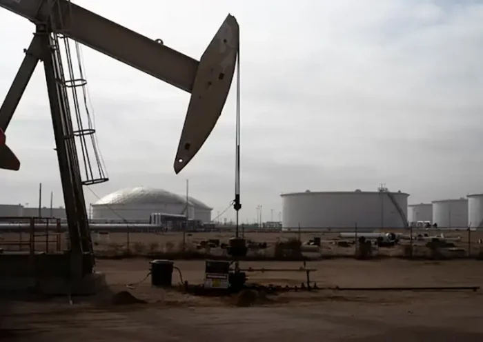 A pump jack operates near a crude oil reserve in the Permian Basin oil field near Midland, Texas, U.S. February 18, 2025. REUTERS/Eli Hartman/File Photo