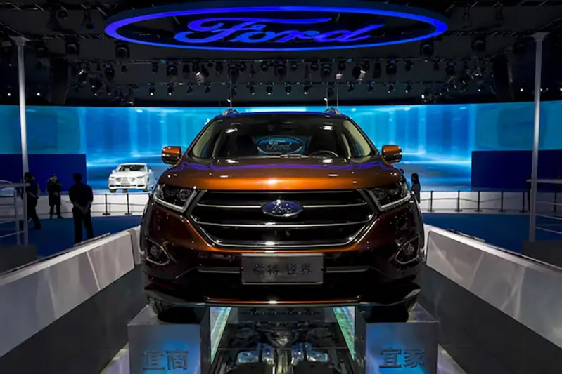 A Ford Edge SUV is seen at the 13th China (Guangzhou) International Automobile Exhibition in Guangzhou, China November 20, 2015. REUTERS/Tyrone Siu/File Photo