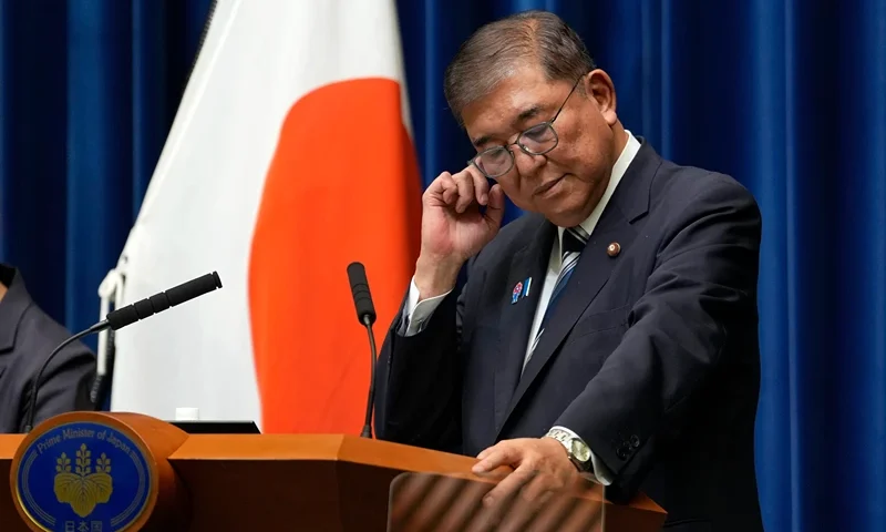 TOKYO, JAPAN - SEPTEMBER 06: Shigeru Ishiba, Japan's Prime Minister, attends a press conference at the Prime Minister's Office on September 06, 2025 in Tokyo, Japan. Japanese Prime Minister Shigeru Ishiba announced his resignation on Sunday amid mounting pressure from his party following the ruling coalition's historic losses in July's parliamentary elections and rising public dissatisfaction over economic issues. (Photo by Toru Hanai - Pool/Getty Images)