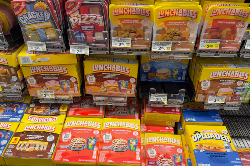 Kraft Heinz splits, unwinding merger that never paid off