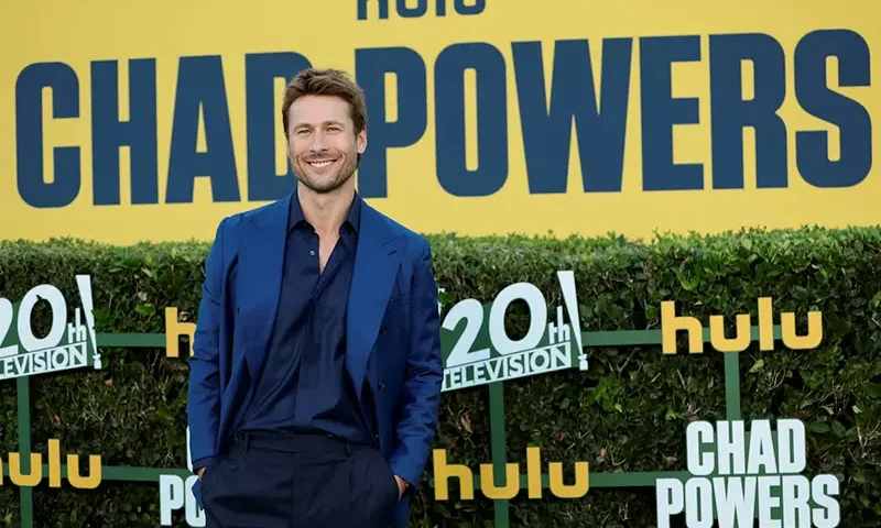 Cast member Glen Powell attends a premiere for the series 'Chad Powers' at Rose Bowl Stadium in Pasadena, California, U.S., September 25, 2025. REUTERS/Mario Anzuoni