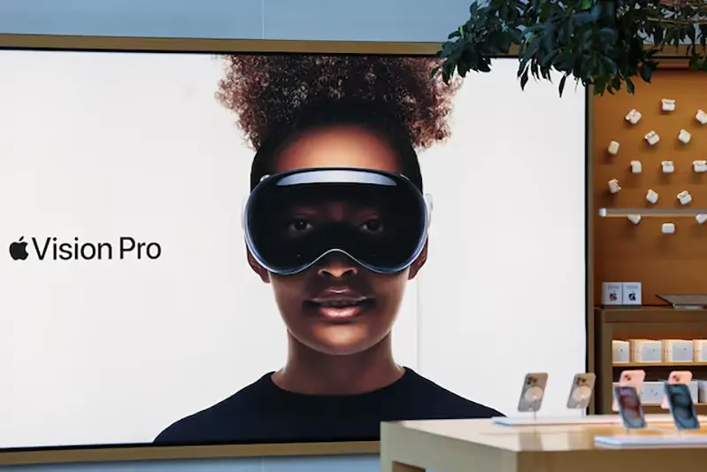 A logo is displayed on the day Apple's Vision Pro headset goes on sale for the first time in Los Angeles, California, U.S., February 2, 2024. REUTERS/Mike Blake