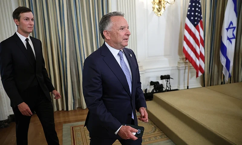 WASHINGTON, DC - SEPTEMBER 29: U.S. Special Envoy to the Middle East Steve Witkoff (R) and Jared Kushner, san-in-law and advisor to President Donald Trump, arrive for a joint news conference between U.S. President Donald Trump and Israeli Prime Minister Benjamin Netanyahu in the State Dining Room at the White House on September 29, 2025 in Washington, DC. President Trump welcomed Netanyahu for his fourth visit to the White House, where the two leaders met to discuss the latest U.S. backed plans to end the war in Gaza and secure the release of the remaining hostages held by Hamas. (Photo by Win McNamee/Getty Images)