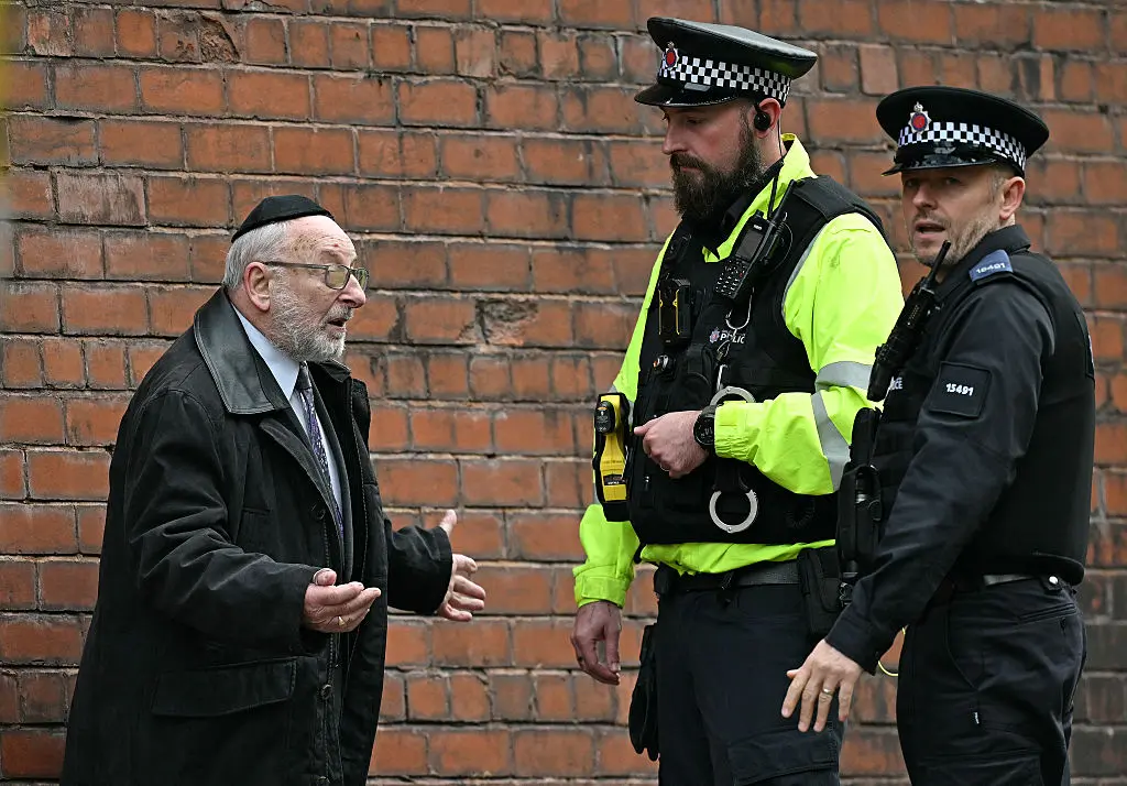 UK police: 2 synagogue attack victims likely ‘accidentally shot’ by officers