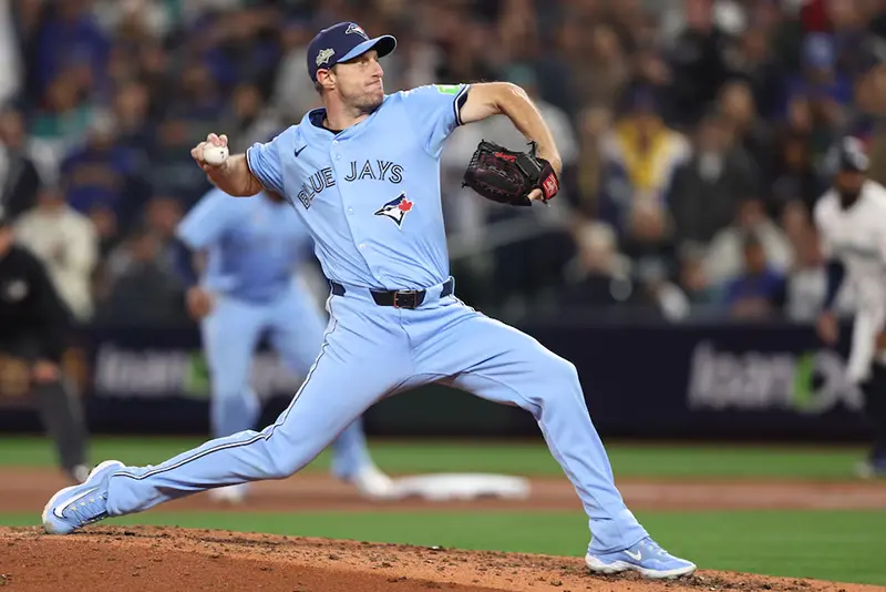Toronto Blue Jays pitcher Max Scherzer (31) throws in the fifth inning against the Seattle Mariners during game four of the ALCS round for the 2025 MLB playoffs at T-Mobile Park. Mandatory Credit: Kevin Ng-Imagn Images