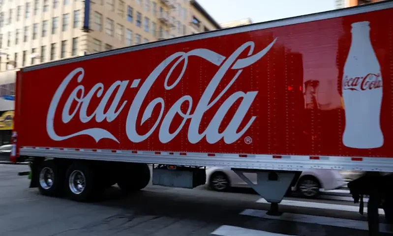 A Coca-Cola truck makes its way through downtown Los Angeles, California, U.S., October 24, 2018. REUTERS/Mike Blake