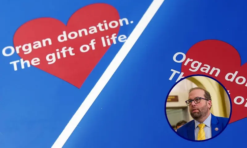Two organ donor application leaflets are shown in London to illustrate the current moves by the British Government to propose a way to tackle the current organ shortage, 16 January 2008. Under the suggested plans, 14 recommendations will be proposed to boost donation by 50 percent within five years, creating 24-hour organ retrieval teams and employing twice as many transplant coordinators but stopping short of the previously suggested idea of "presumed consent" rather than opting in to the system. AFP PHOTO/LEON NEAL (Photo credit should read Leon Neal/AFP via Getty Images) / House Ways and Means Committee Chairman Rep. Jason Smith (R-MO) leaves the office of Speaker of the House Mike Johnson (R-LA) on Capitol Hill on November 17, 2025 in Washington, DC. The House is now expected to vote as early as Tuesday to compel the release of investigative records related to Jeffrey Epstein, a move now expected to pass easily after U.S. President Donald Trump reversed his long-standing opposition. (Photo by Andrew Harnik/Getty Images)