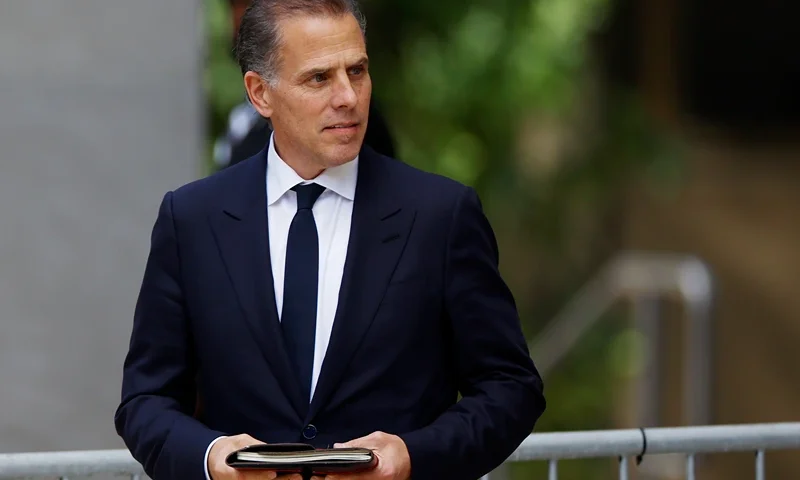WILMINGTON, DELAWARE - JUNE 10: Hunter Biden, son of U.S. President Joe Biden, departs from the J. Caleb Boggs Federal Building on June 10, 2024 in Wilmington, Delaware. Jurors have begun deliberations for Hunter Biden's trial on felony gun charges. (Photo by Anna Moneymaker/Getty Images)