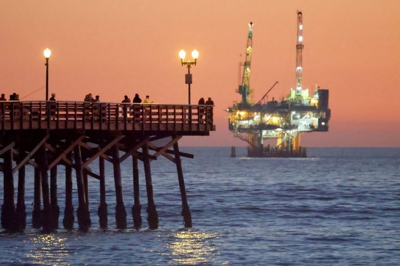 Trump admin proposes plans to drill for oil off California and Florida coasts