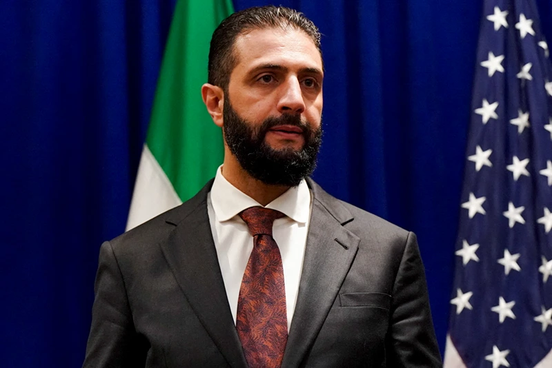 TOPSHOT - Syrian President Ahmed al-Sharaa arrives for a meeting with US Secretary of State Marco Rubio at the Lotte New York Palace Hotel on the sidelines of the United Nations General Assembly meeting in New York City on September 22, 2025. (Photo by Bing Guan / POOL / AFP) (Photo by BING GUAN/POOL/AFP via Getty Images)